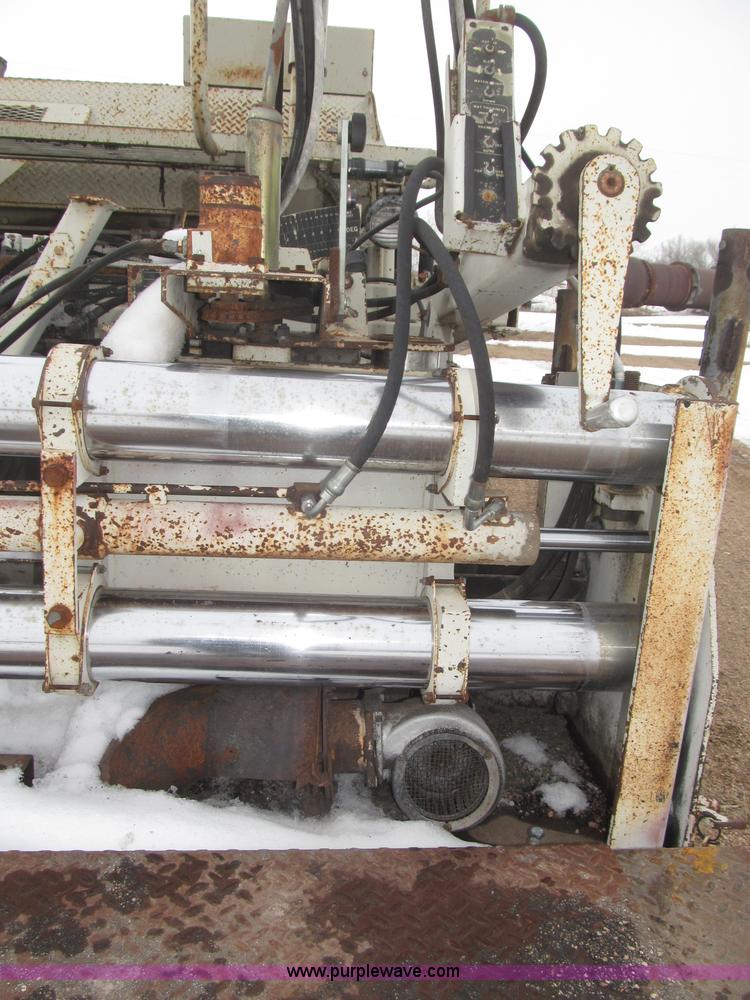 image for item B5413 Cedar Rapids CR551 Grayhound paver