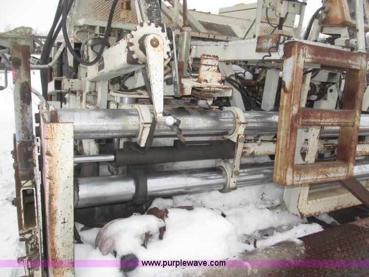 image for item B5413 Cedar Rapids CR551 Grayhound paver