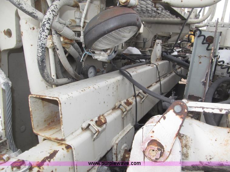 image for item B5413 Cedar Rapids CR551 Grayhound paver