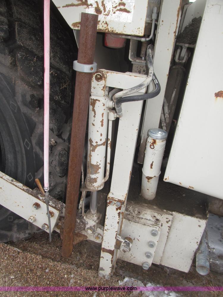 image for item B5413 Cedar Rapids CR551 Grayhound paver