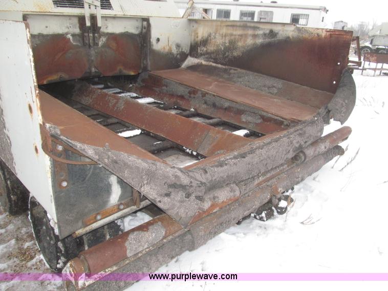 image for item B5413 Cedar Rapids CR551 Grayhound paver