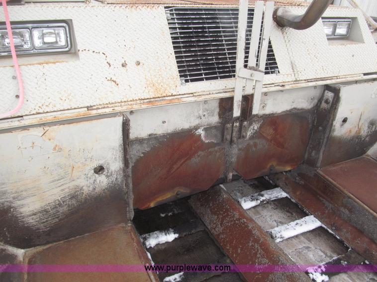 image for item B5413 Cedar Rapids CR551 Grayhound paver