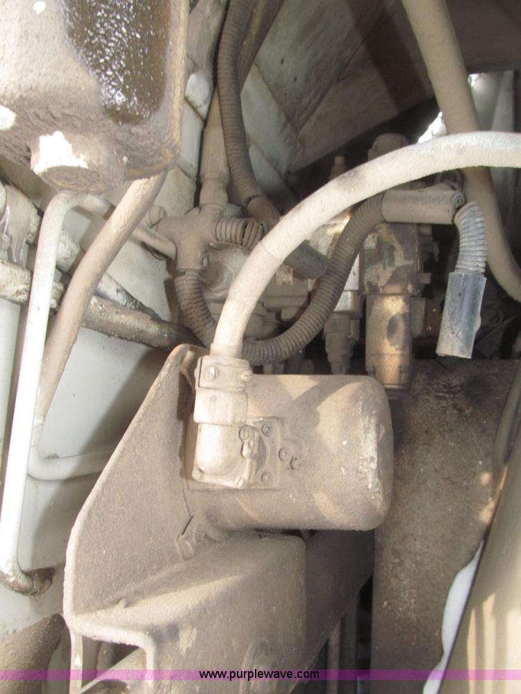 image for item B5413 Cedar Rapids CR551 Grayhound paver