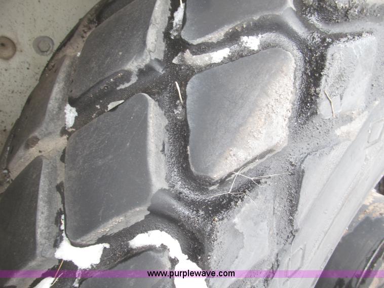 image for item B5413 Cedar Rapids CR551 Grayhound paver