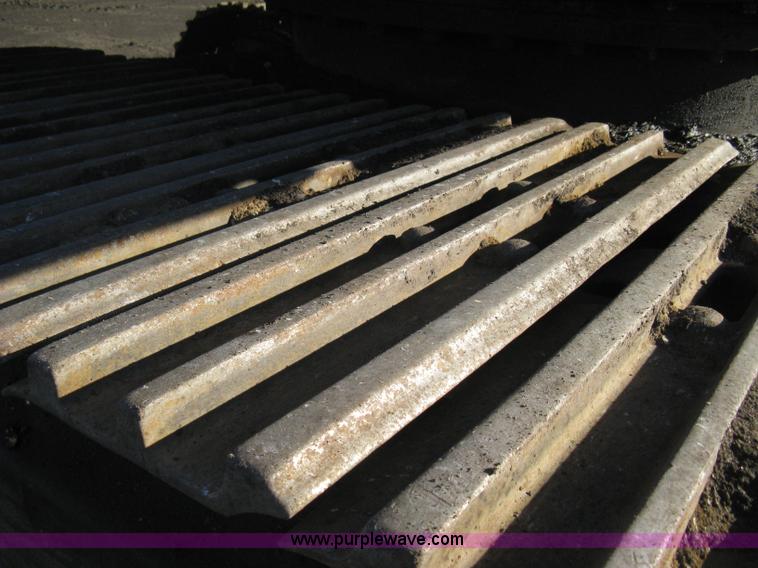 image for item B8435 1994 Hitachi EX300LC-2 excavator