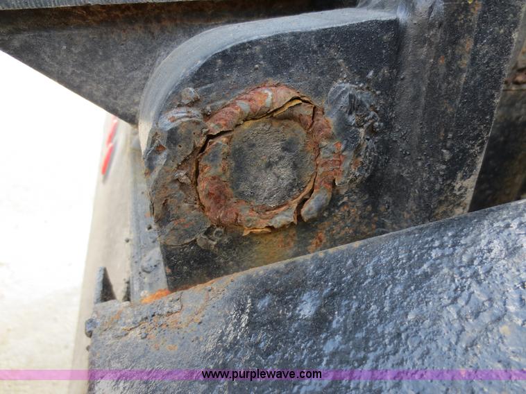 image for item D5765 1993 Peterbilt 357 roll off truck