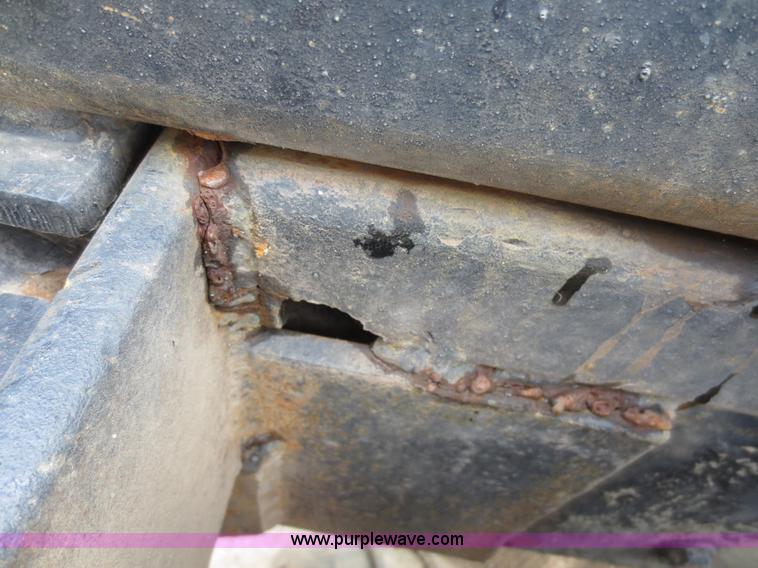 image for item D5765 1993 Peterbilt 357 roll off truck