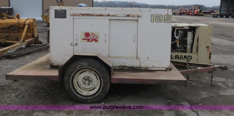 image for item D5766 1990 Leroi Dresser air compressor