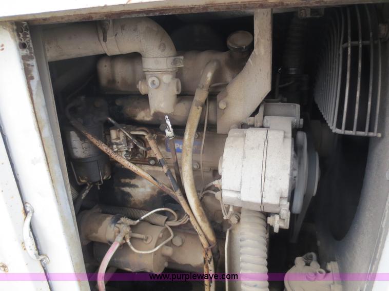 image for item D5766 1990 Leroi Dresser air compressor