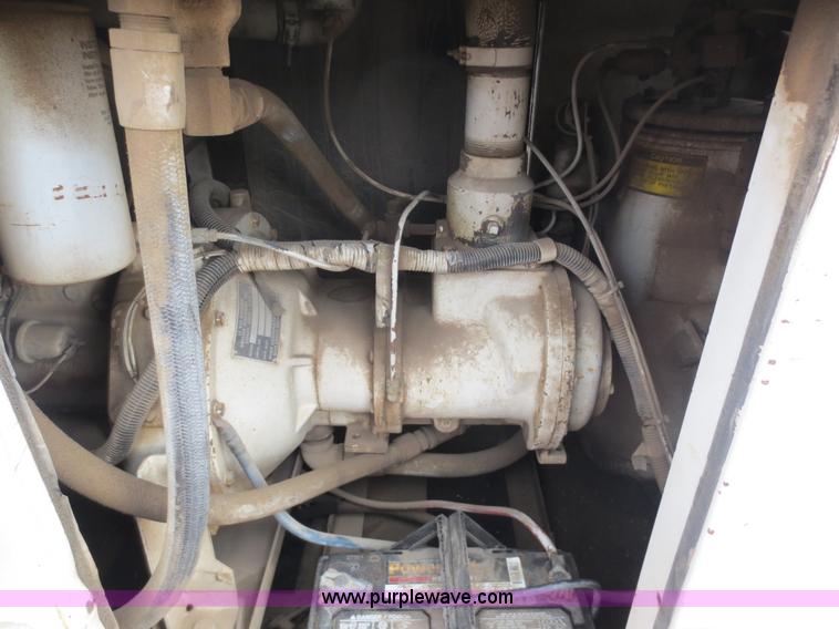 image for item D5766 1990 Leroi Dresser air compressor