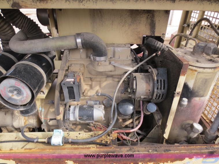 image for item D5767 1996 Ingersoll Rand air compressor