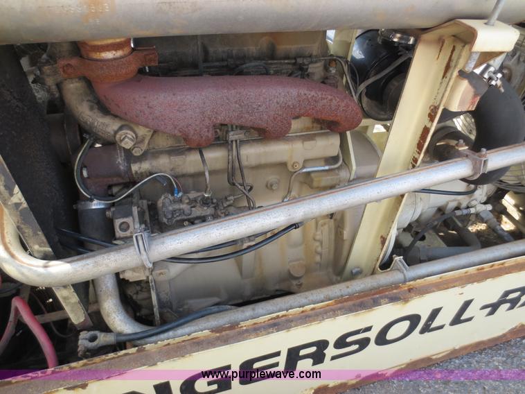 image for item D5767 1996 Ingersoll Rand air compressor