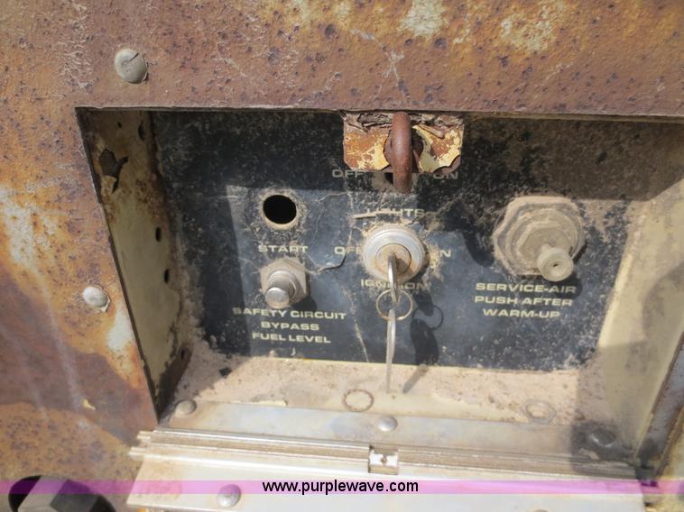 image for item D5767 1996 Ingersoll Rand air compressor