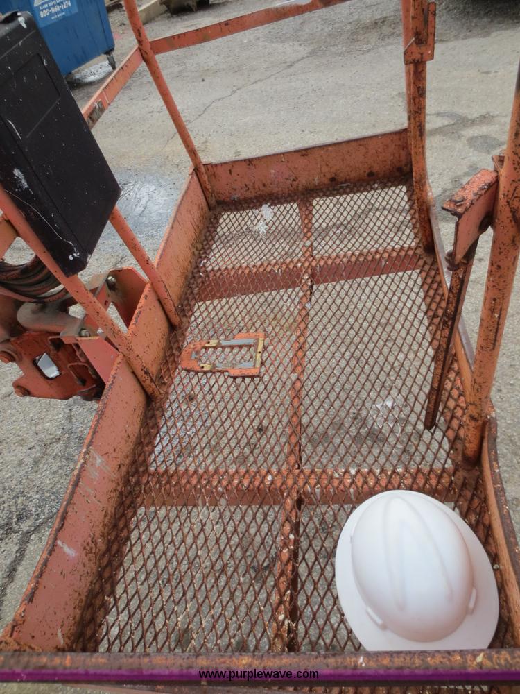 image for item D5768 Simon Aerials man lift