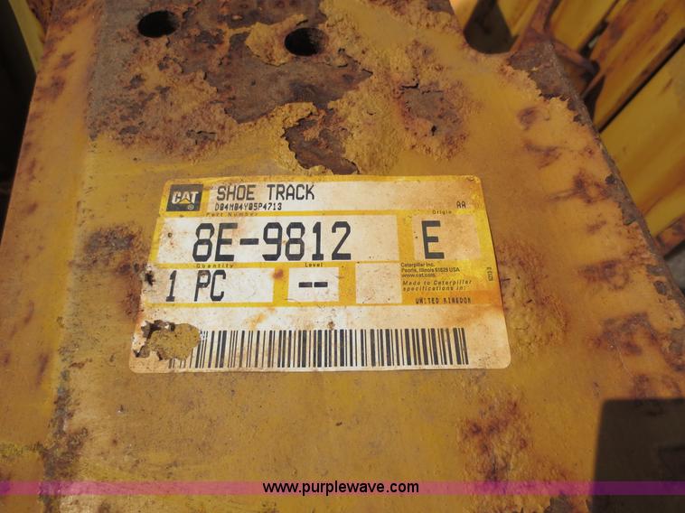 image for item D5775 (2) Caterpillar dozer tracks