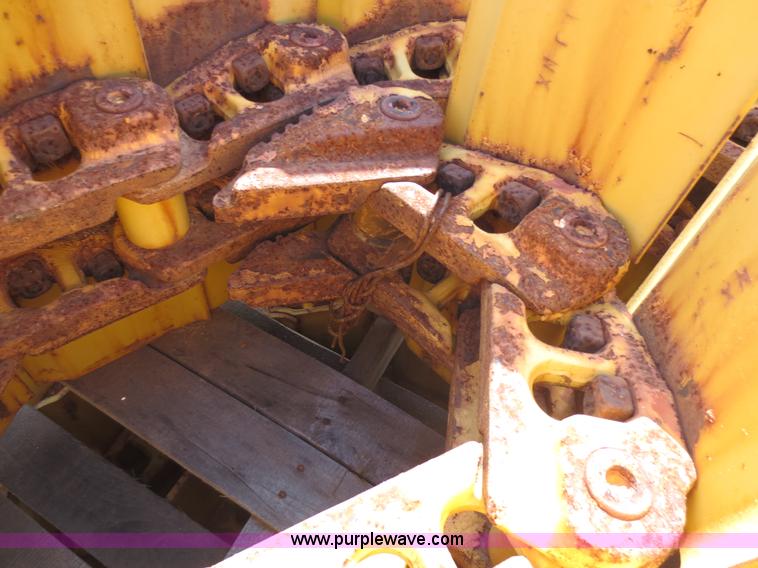 image for item D5775 (2) Caterpillar dozer tracks