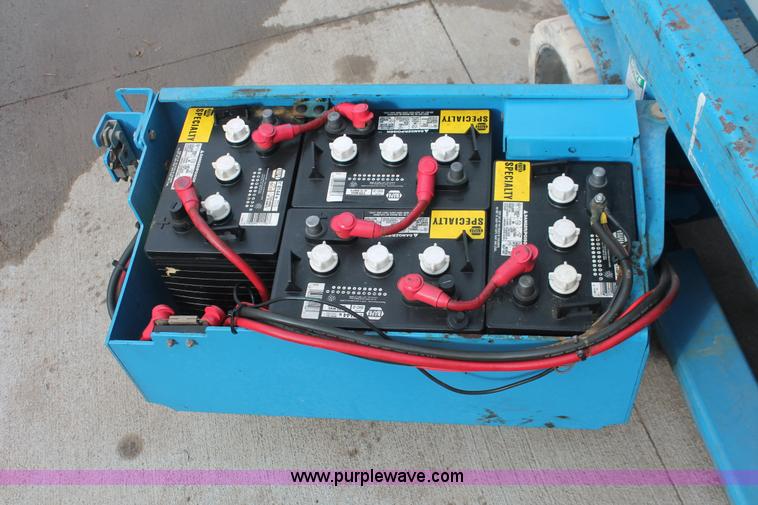 image for item E2838 2003 Genie GS-1930 scissor lift