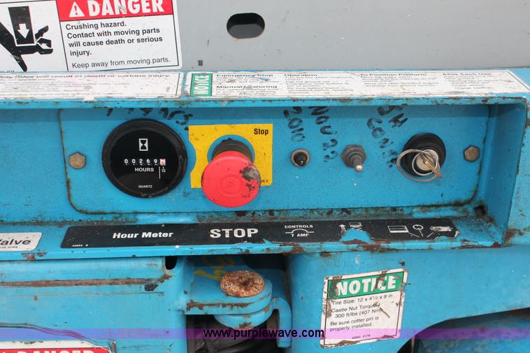 image for item E2838 2003 Genie GS-1930 scissor lift