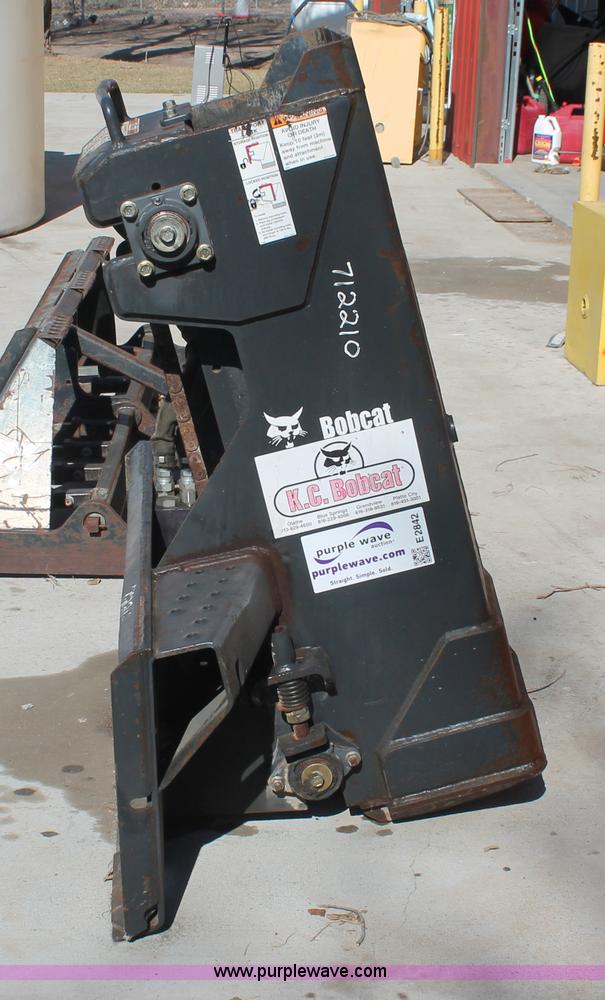 image for item E2842 Bobcat drop hammer