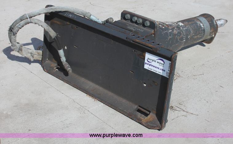 image for item E2849 Bobcat HB980 breaker