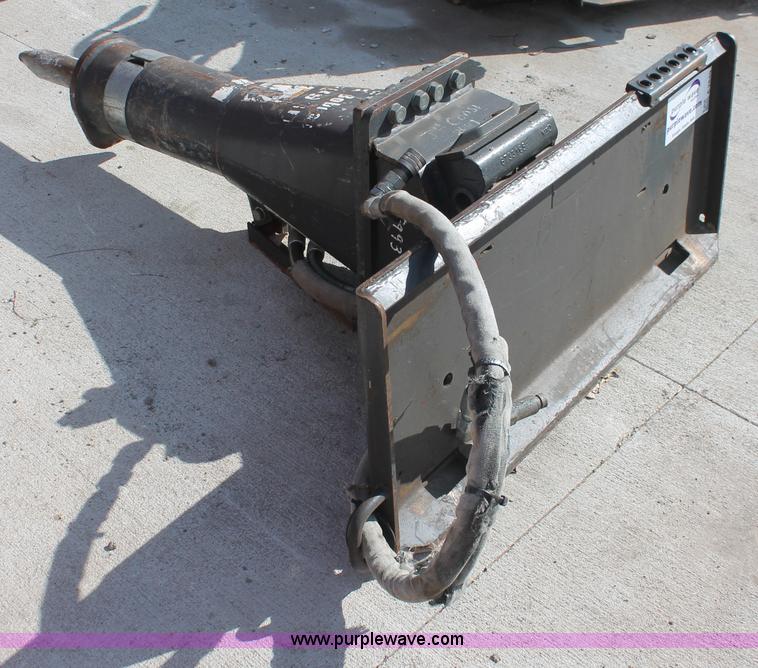 image for item E2849 Bobcat HB980 breaker