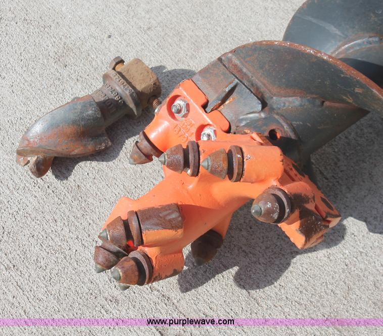 image for item E2853 Bobcat 15C 9" auger