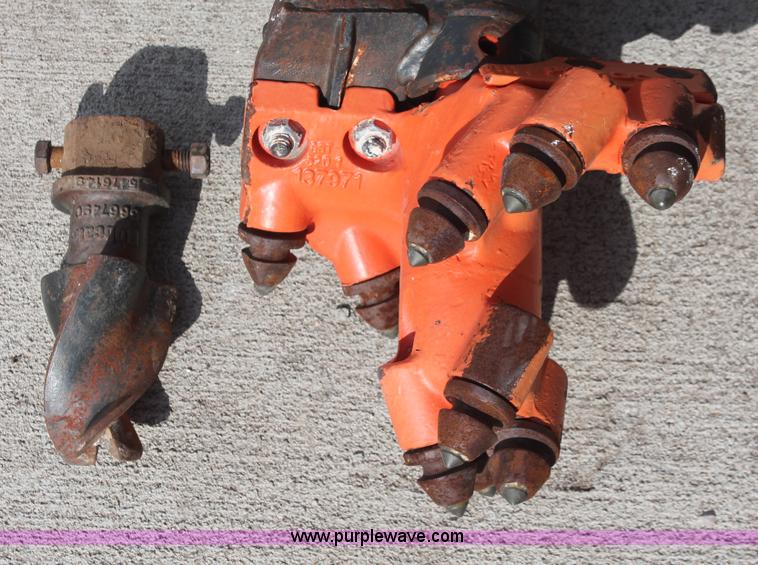 image for item E2853 Bobcat 15C 9" auger