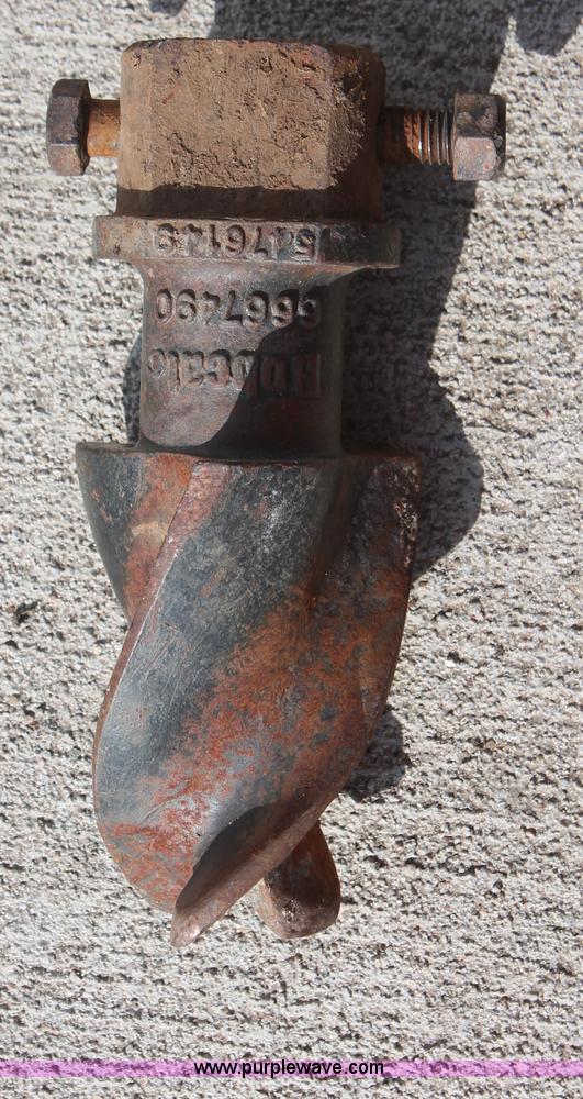 image for item E2853 Bobcat 15C 9" auger