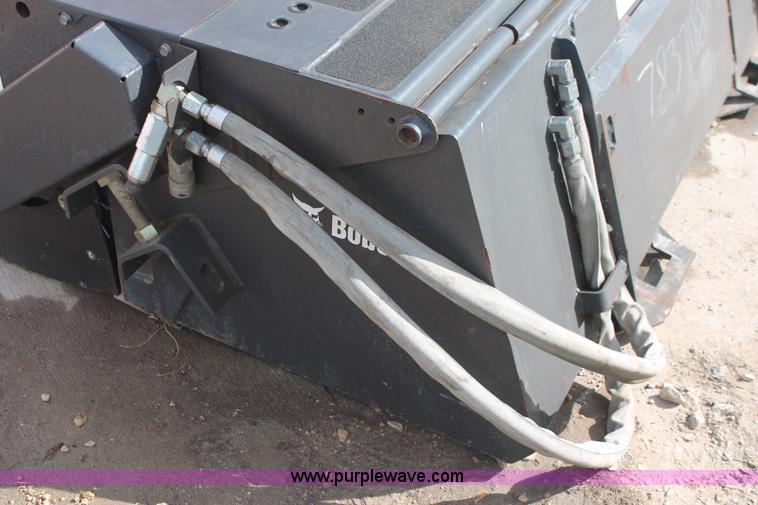 image for item E2854 2007 Bobcat 72 sweeper