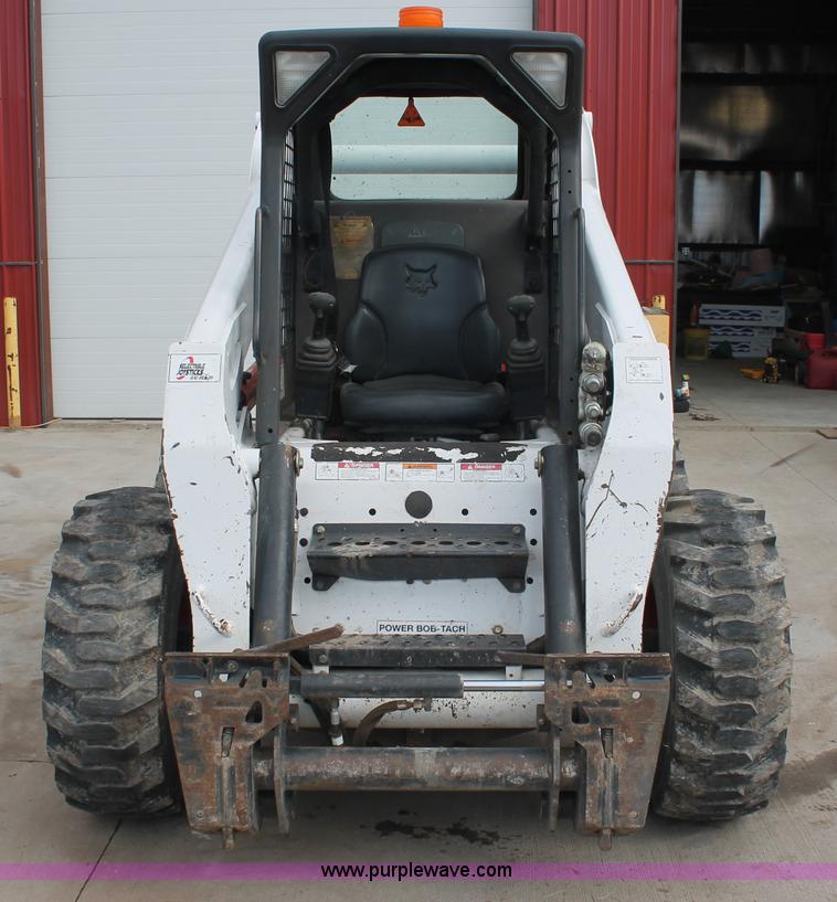 image for item E2860 2009 Bobcat S300 skid steer