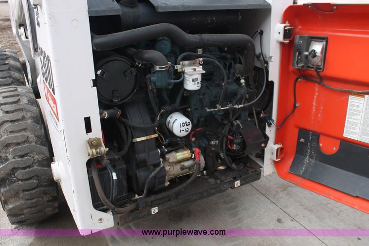 image for item E2860 2009 Bobcat S300 skid steer