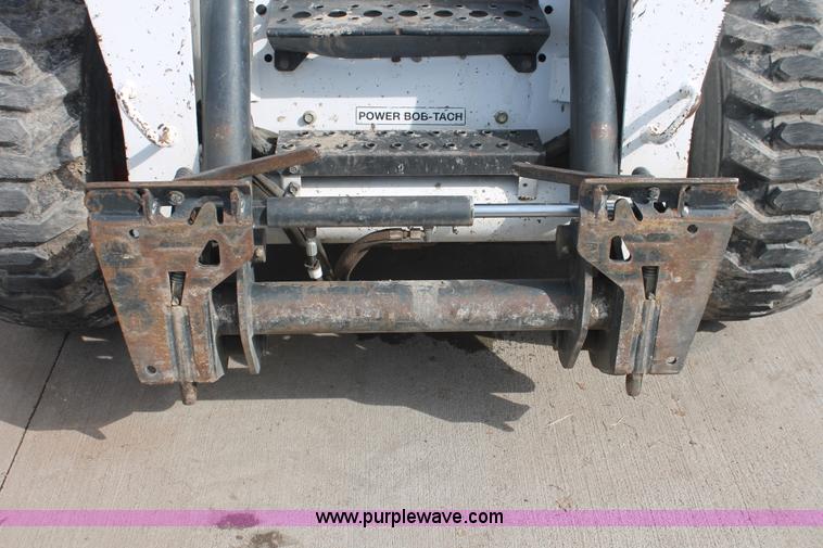 image for item E2860 2009 Bobcat S300 skid steer