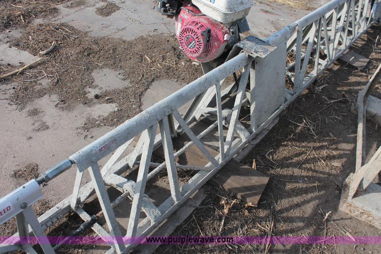 image for item E2866 Morrison 30' super screed