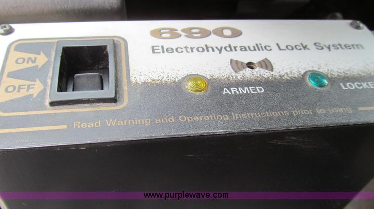 image for item E3788 Foremost Mobile Core drill mounted on 2002 Ford F550 Super Duty truck