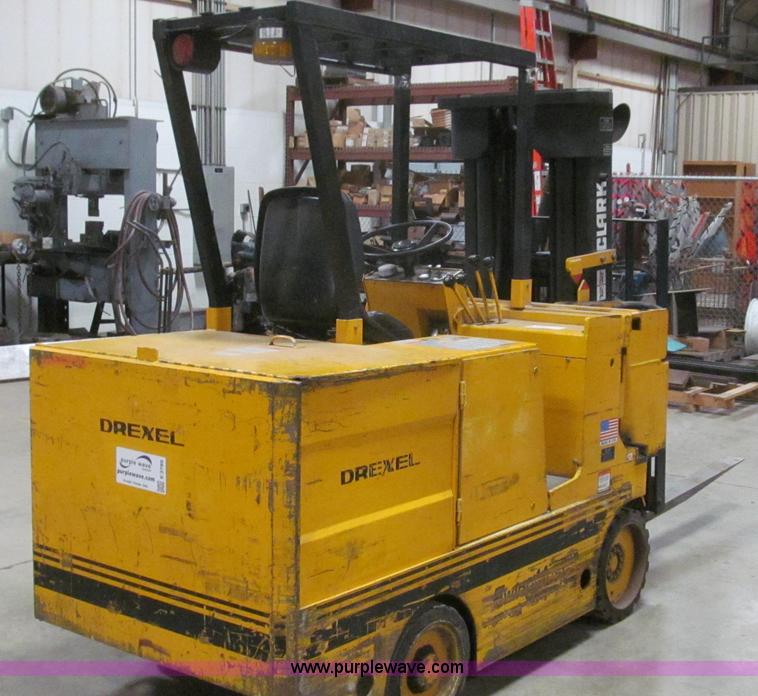 image for item E3789 1994 Drexel SL33HP electric forklift