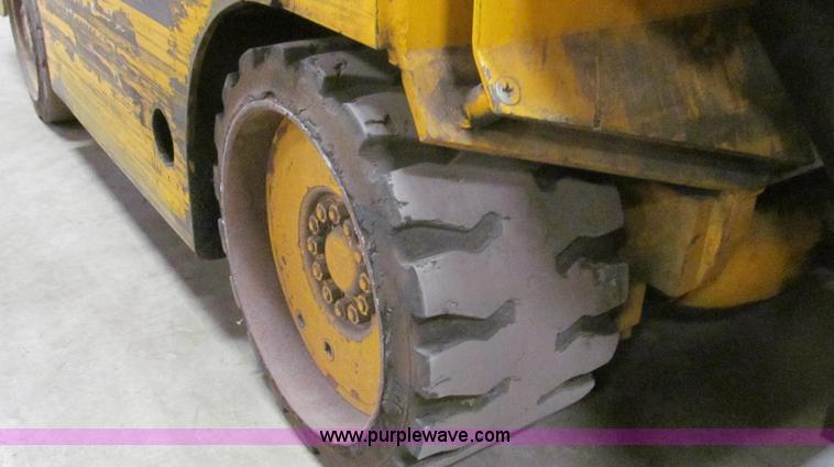 image for item E3789 1994 Drexel SL33HP electric forklift