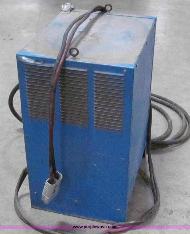 image for item E3789 1994 Drexel SL33HP electric forklift