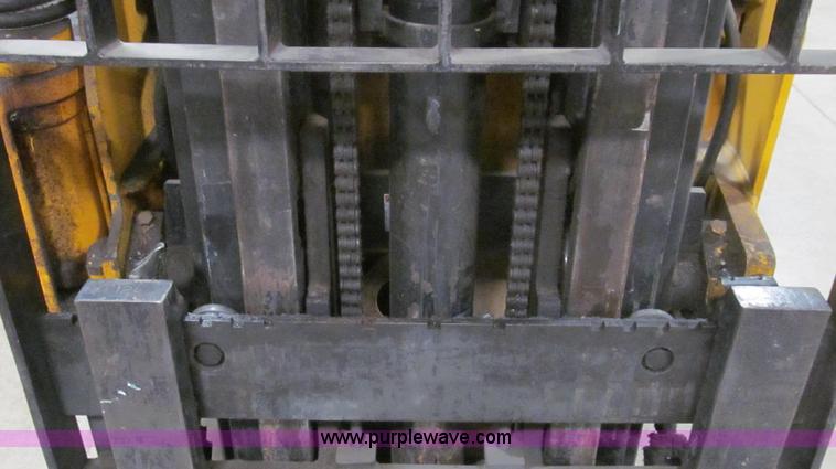 image for item E3789 1994 Drexel SL33HP electric forklift