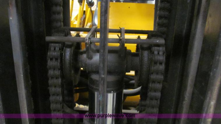 image for item E3789 1994 Drexel SL33HP electric forklift