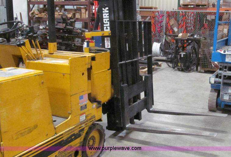 image for item E3789 1994 Drexel SL33HP electric forklift