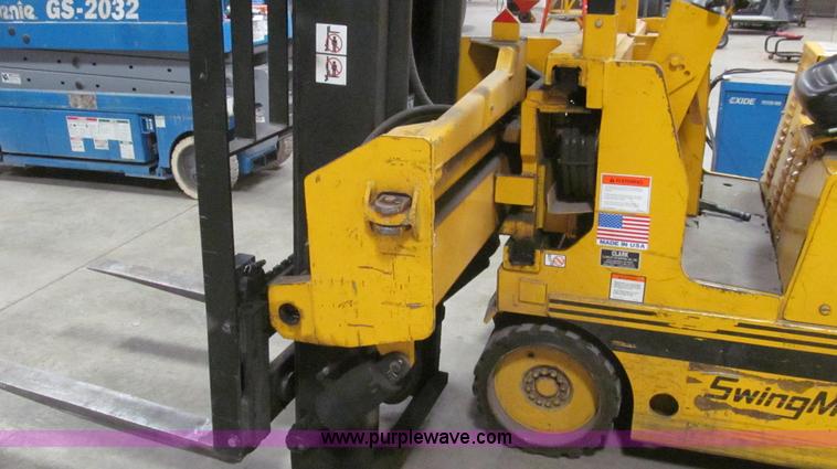 image for item E3789 1994 Drexel SL33HP electric forklift