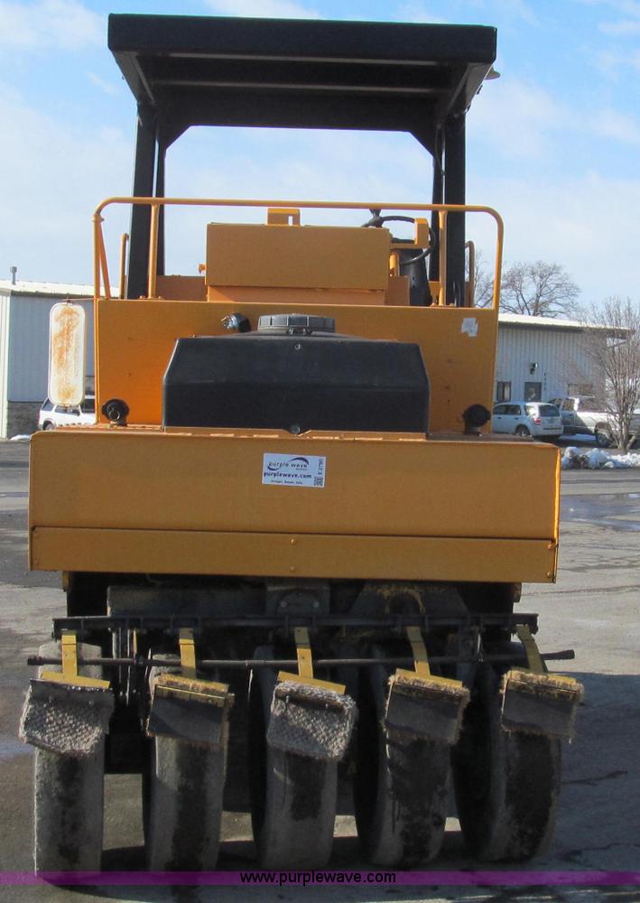 image for item E3790 1990 Bomag BW12R pneumatic roller