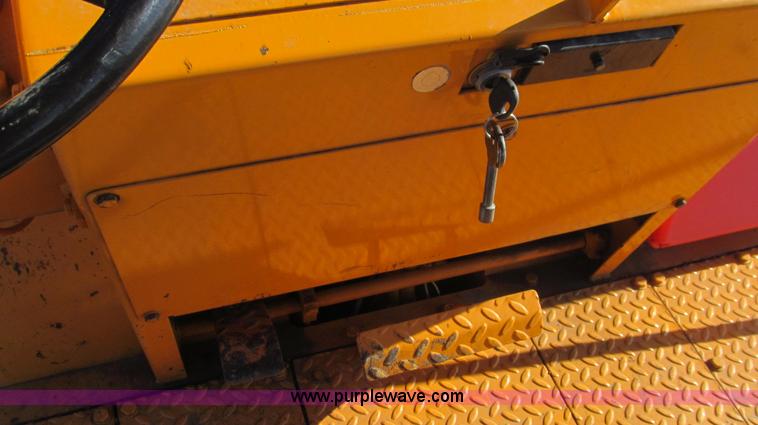 image for item E3790 1990 Bomag BW12R pneumatic roller