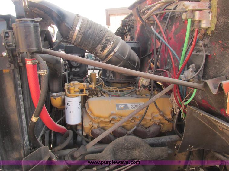image for item E7100 1984 GMC Brigadier dump truck