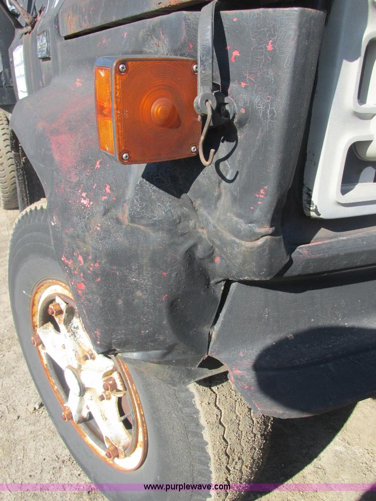 image for item E7101 1979 GMC 7000 dump truck