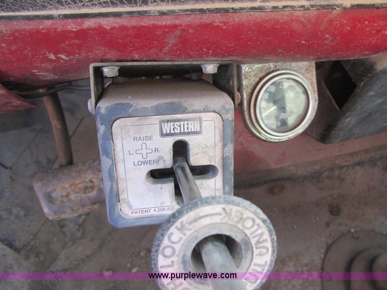 image for item E7101 1979 GMC 7000 dump truck