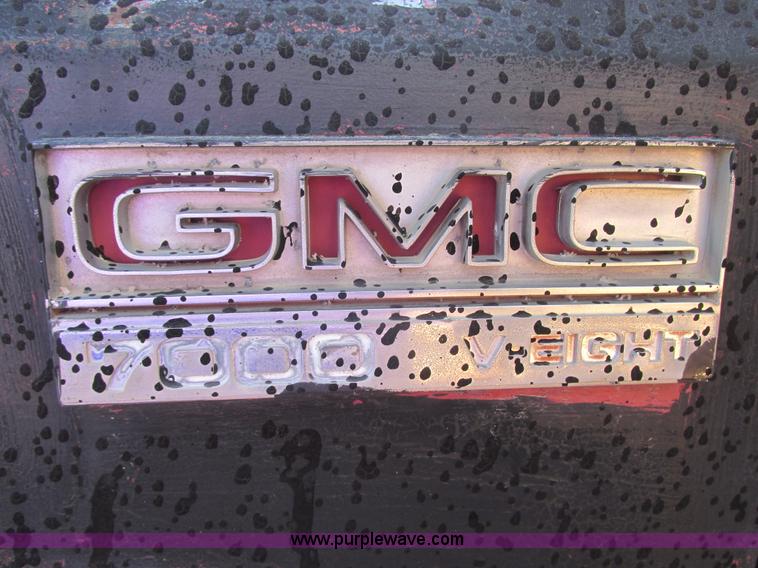 image for item E7101 1979 GMC 7000 dump truck