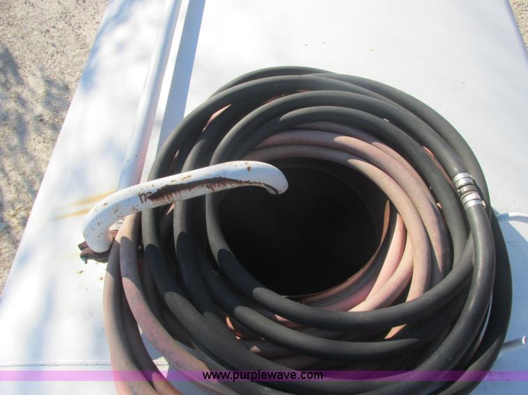 image for item E7106 1999 Sterling L7500 water tanker truck