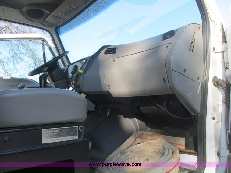 image for item E7106 1999 Sterling L7500 water tanker truck