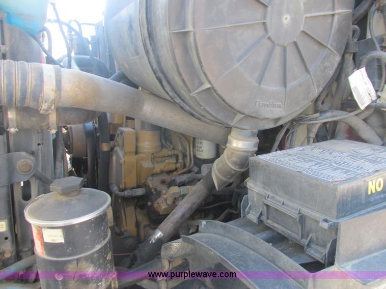 image for item E7106 1999 Sterling L7500 water tanker truck